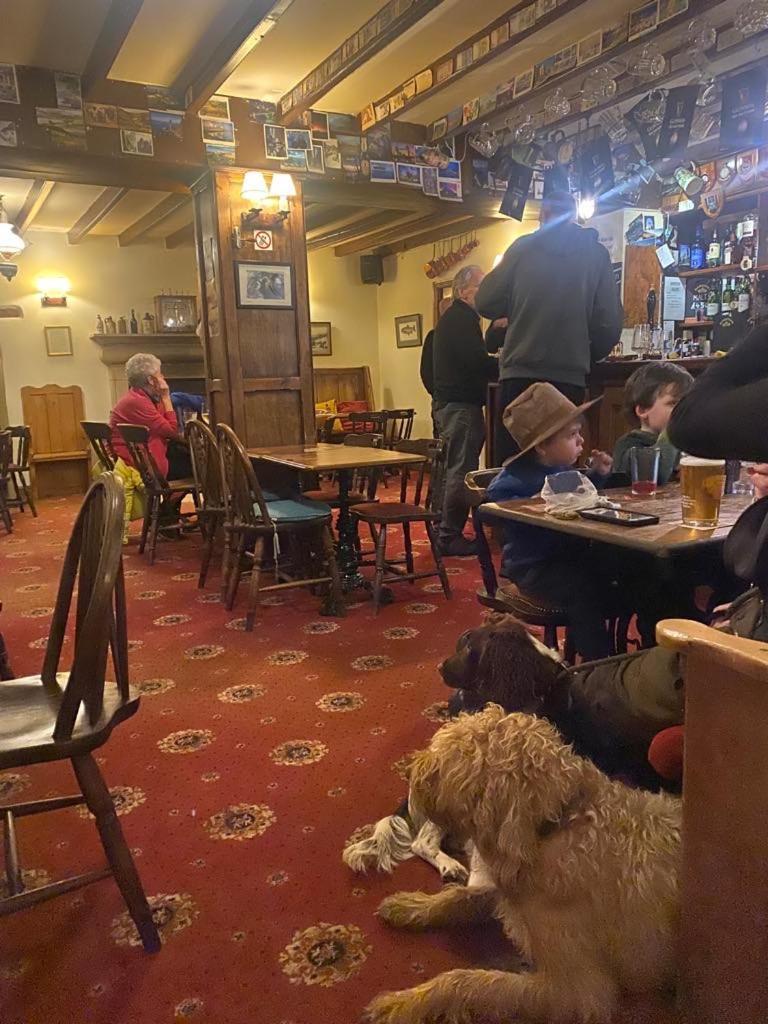 The Bridge Inn Reeth Exteriör bild