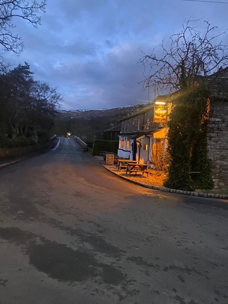 The Bridge Inn Reeth Exteriör bild